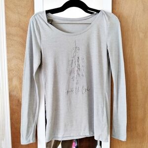 LOFT Outlet Mistletoe Graphic Long Sleeve Top